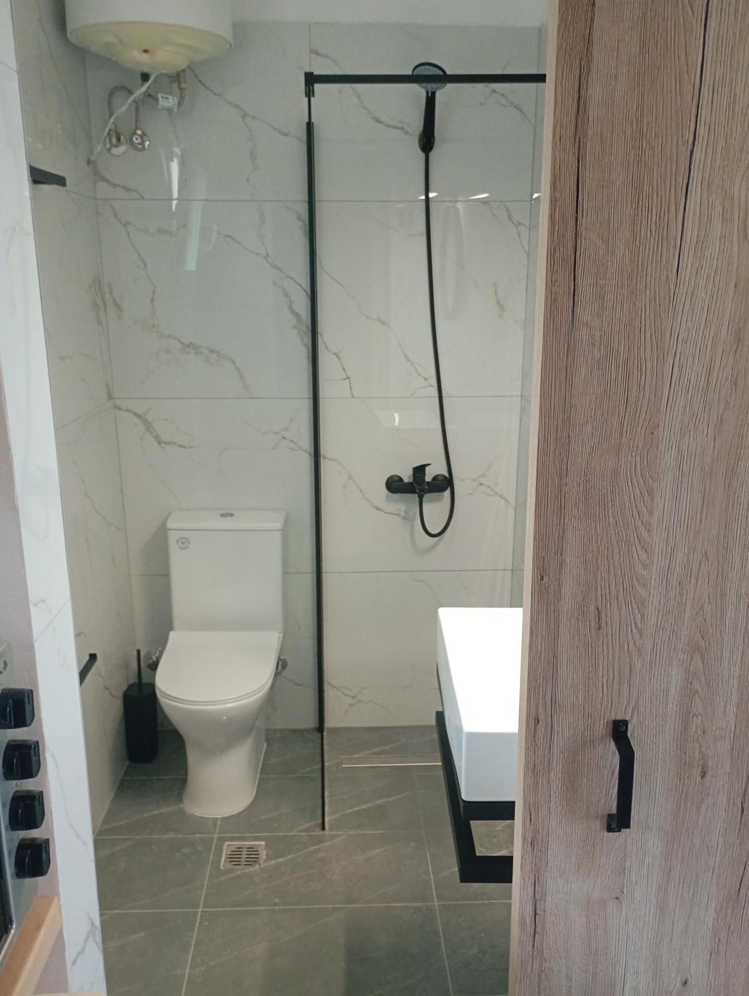 Aspasia Apartament *